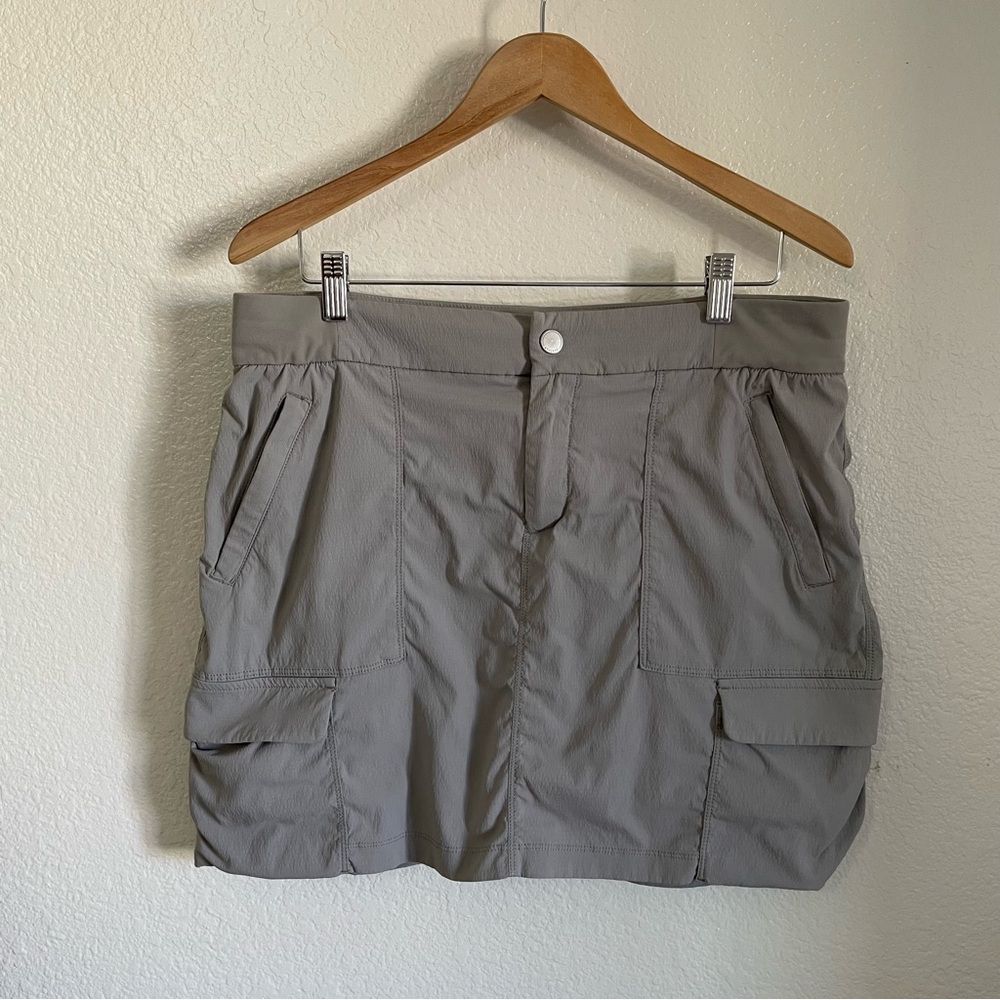 Athleta Trekki Skort Cargo Mini Skirt Above Knee Sporty Outdoors Hiking 274114